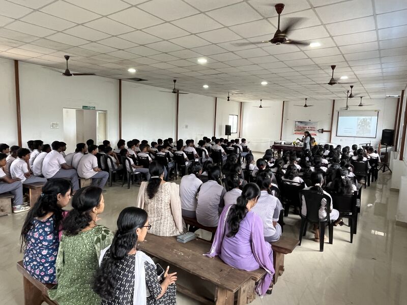 പ്രമാണം:35050 tc4.jpg