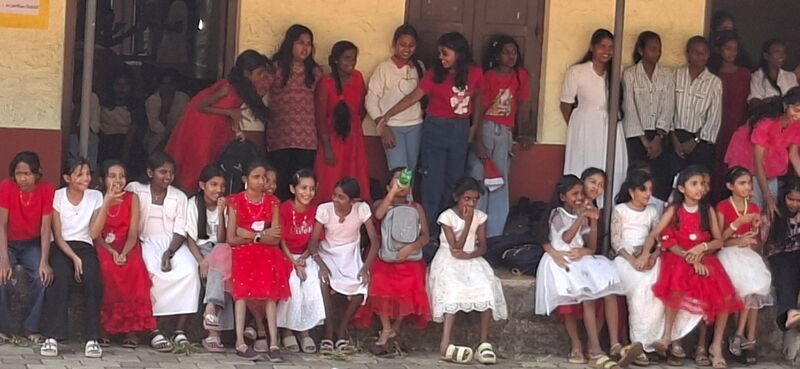 പ്രമാണം:38077 x mas 2.jpg