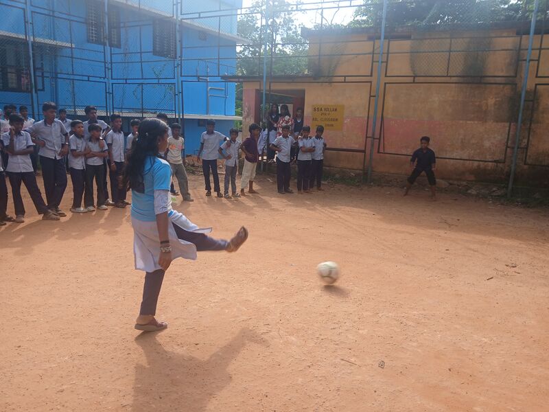 പ്രമാണം:39259-KLM-GOAL2026-kick-3.jpg