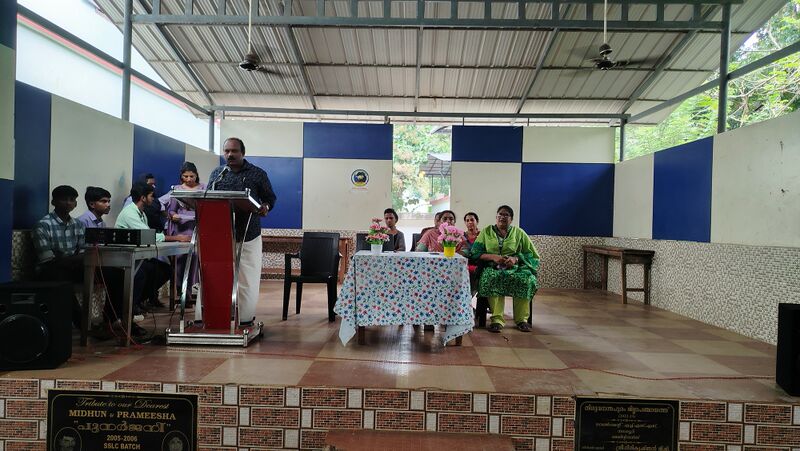 പ്രമാണം:42069 school parliament2501.jpg