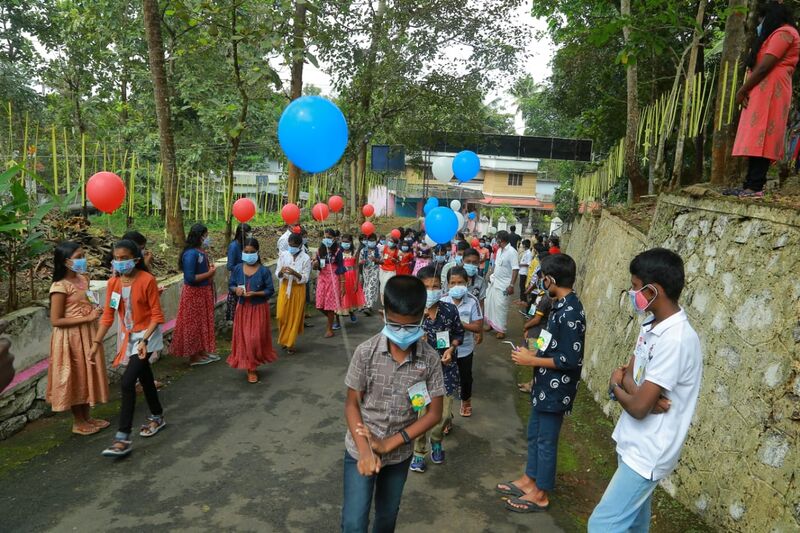 പ്രമാണം:BS21 EKM 28049 1.jpg