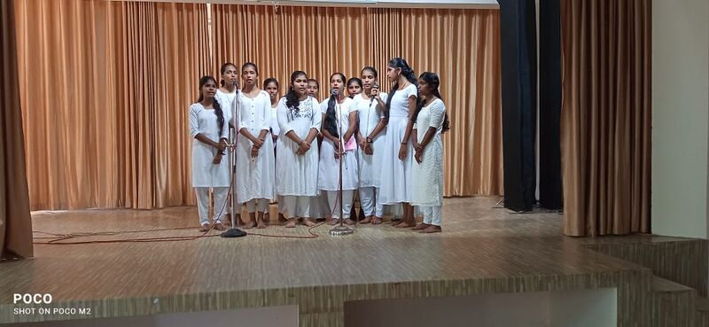 പ്രമാണം:Patriotic song 35052 22 (1).jpeg