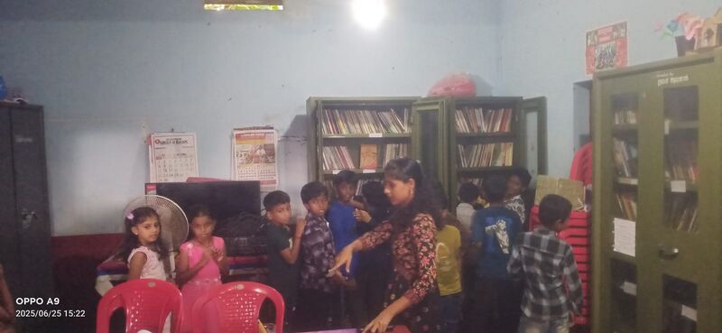 പ്രമാണം:12343 lib1.jpg