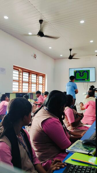 പ്രമാണം:14028 class2.jpg
