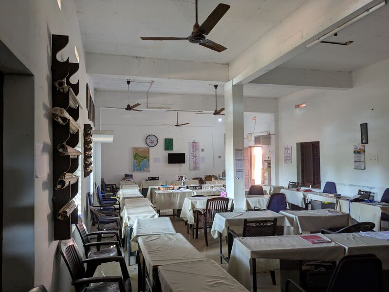 പ്രമാണം:16064 Infrastructure Staffroom3.jpg
