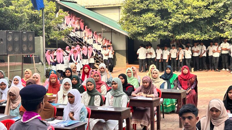 പ്രമാണം:19009 -MOCK PARLIAMENT -2.jpg