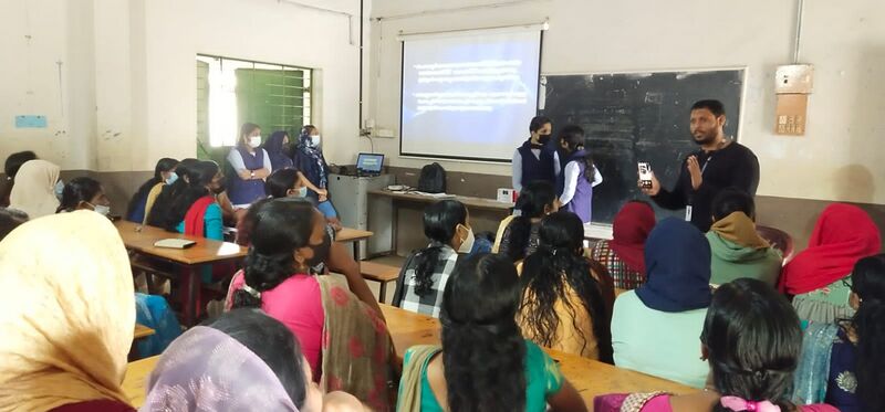 പ്രമാണം:20002-PKD-LKCS22-2 - evnajeeb.jpg