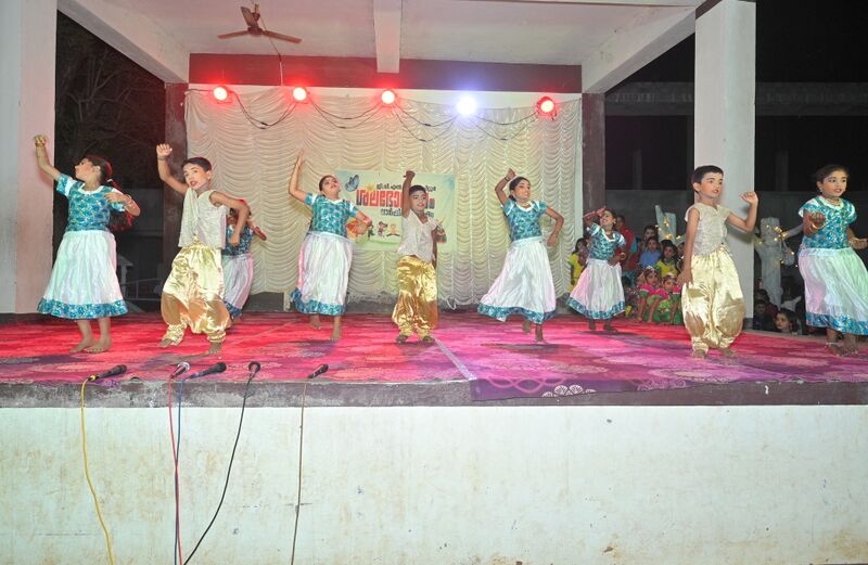 പ്രമാണം:21302-annual day26.JPG