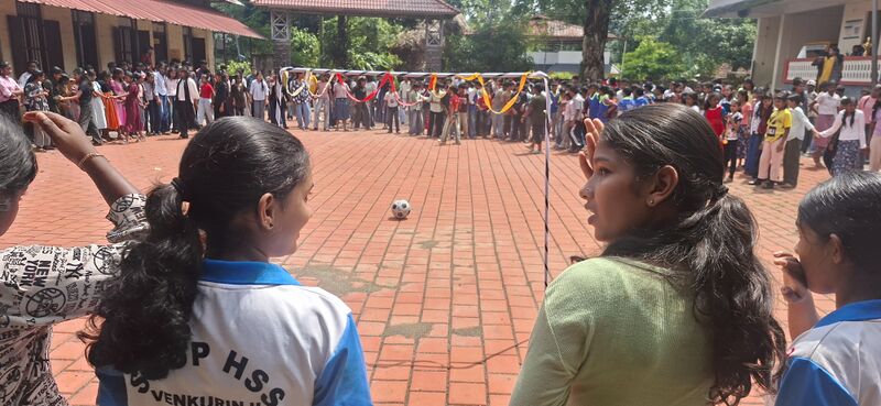 പ്രമാണം:38077-PTA-GOAL2026-Goal Kick4.jpg