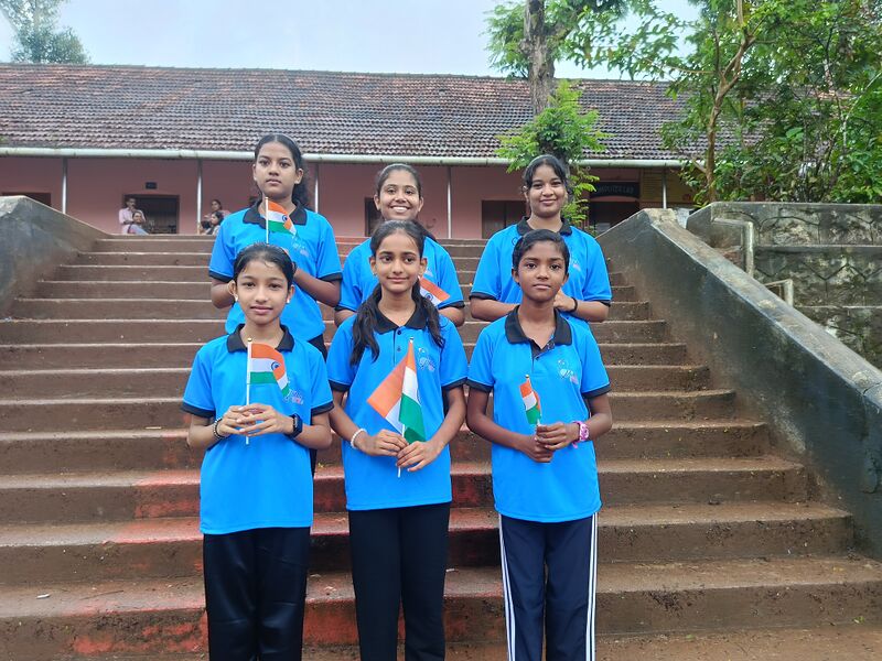 പ്രമാണം:38102- independence day p7.jpg