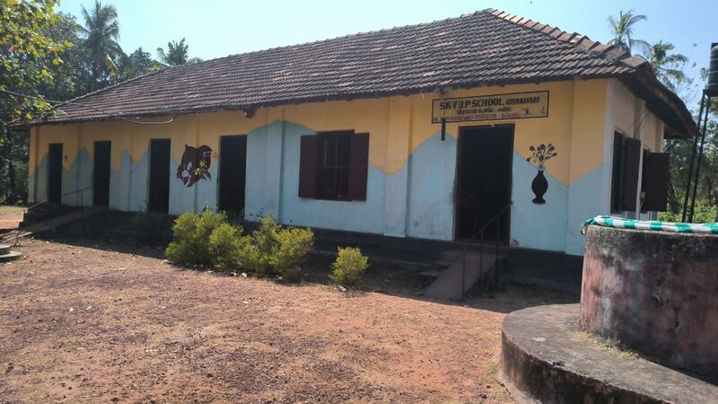 പ്രമാണം:41648 schoolphoto.jpg