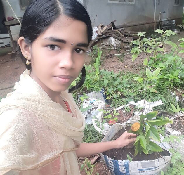 പ്രമാണം:44018 e27.jpg