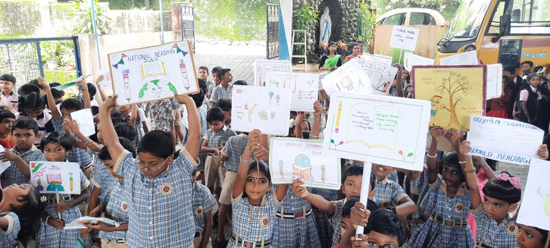 പ്രമാണം:47026-reading day5.jpg