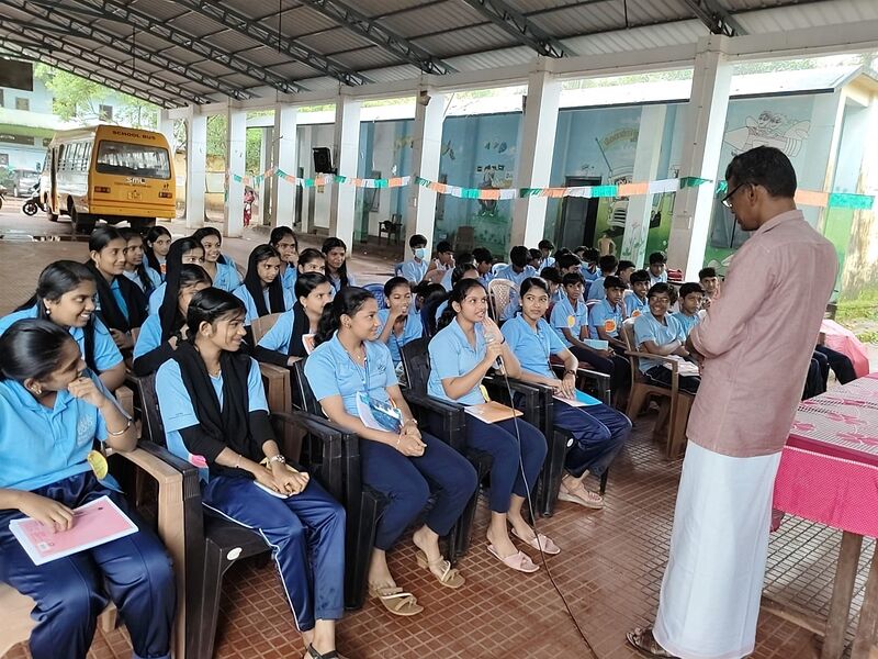 പ്രമാണം:12069 4s camp9.jpg