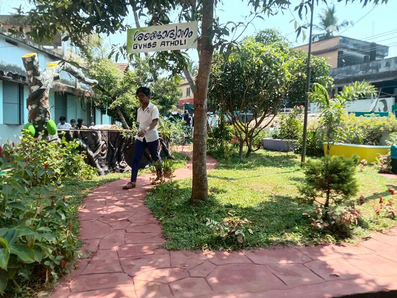 പ്രമാണം:16057 Salabhodhyanam.jpg