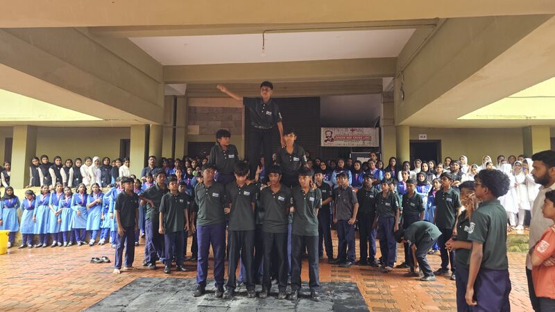 പ്രമാണം:19112 mes independence day4.jpg