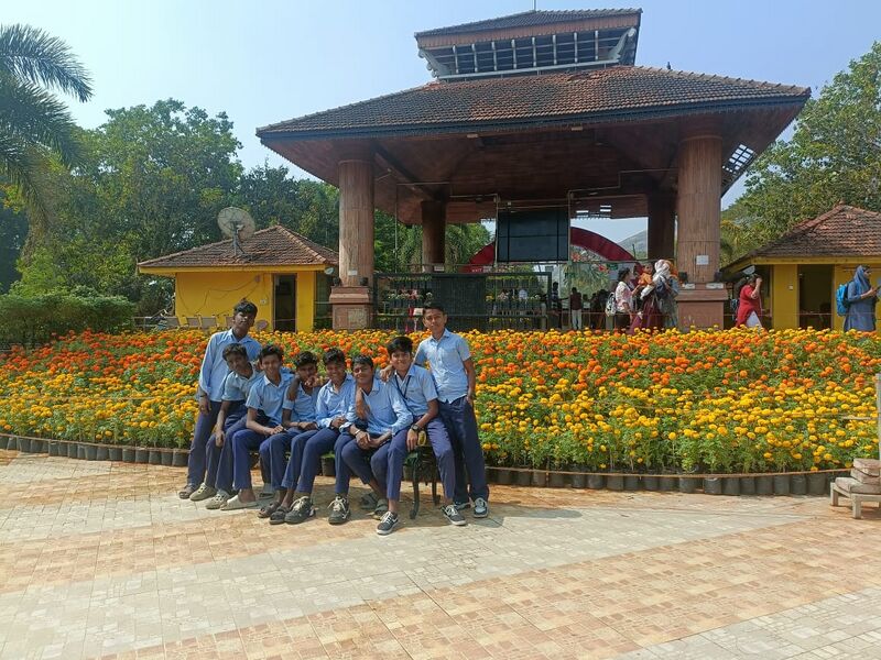 പ്രമാണം:21060 flower show3.jpg