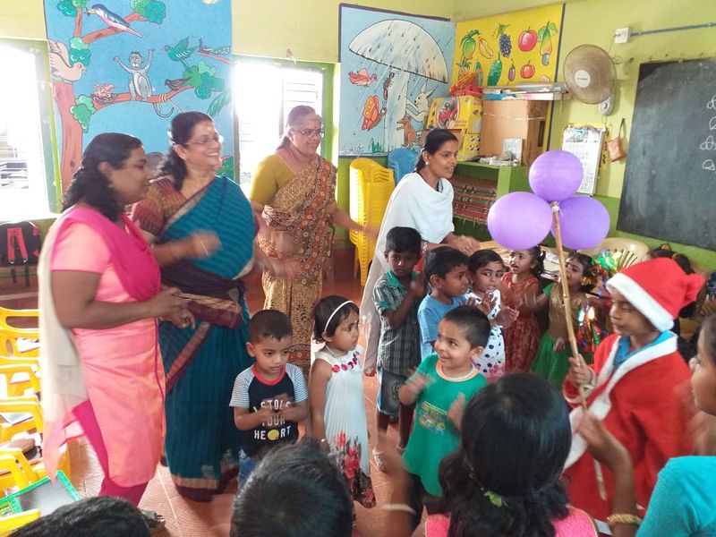 പ്രമാണം:21302-xmas2018 6.jpg