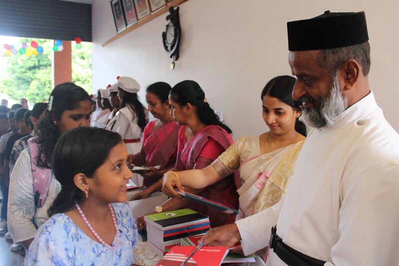 പ്രമാണം:27036 pkd pravesanam2.JPG