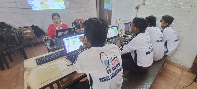 പ്രമാണം:3605 lkcamp.jpg