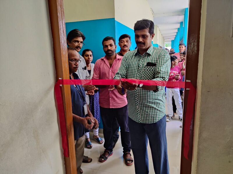 പ്രമാണം:42085 exhi1.jpg