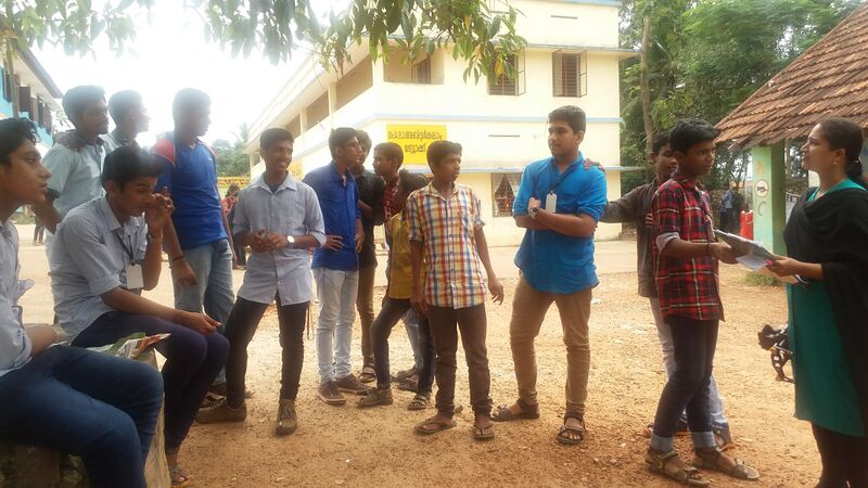 പ്രമാണം:43003 film.jpg