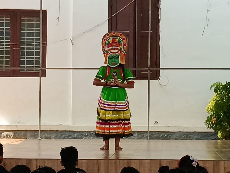 പ്രമാണം:44443 schoolpadanolsavam4.jpg