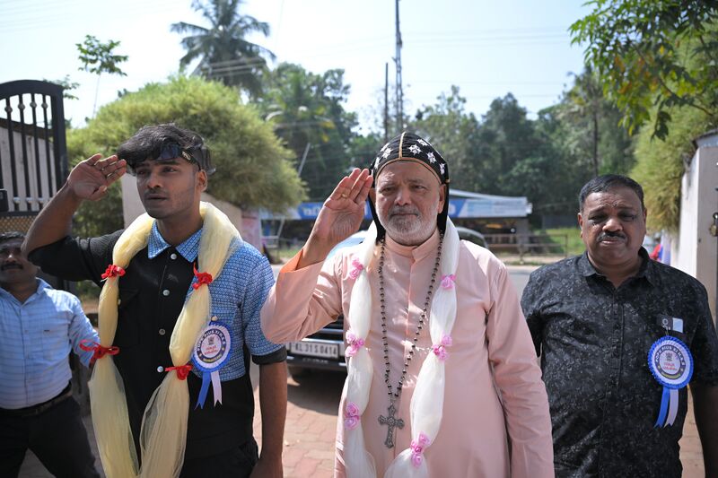 പ്രമാണം:School Day1.jpg