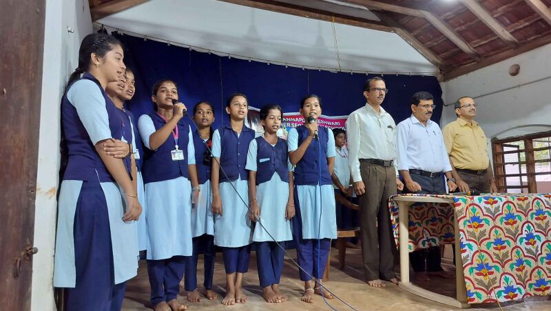 പ്രമാണം:11001kalothsavam 2025 26.jpg