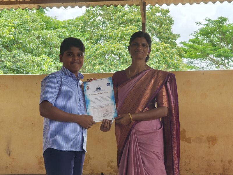 പ്രമാണം:12009 spc cadet.jpg