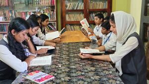 14029 Chothavoor hss library,..jpg