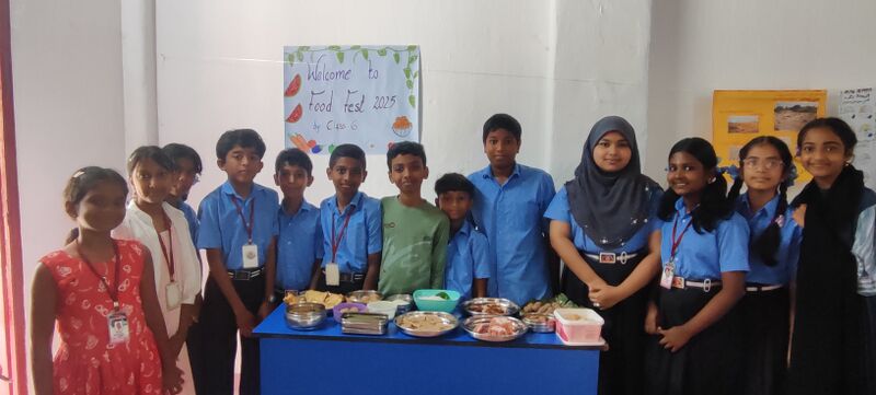 പ്രമാണം:23458-TSR-Food fest.jpg