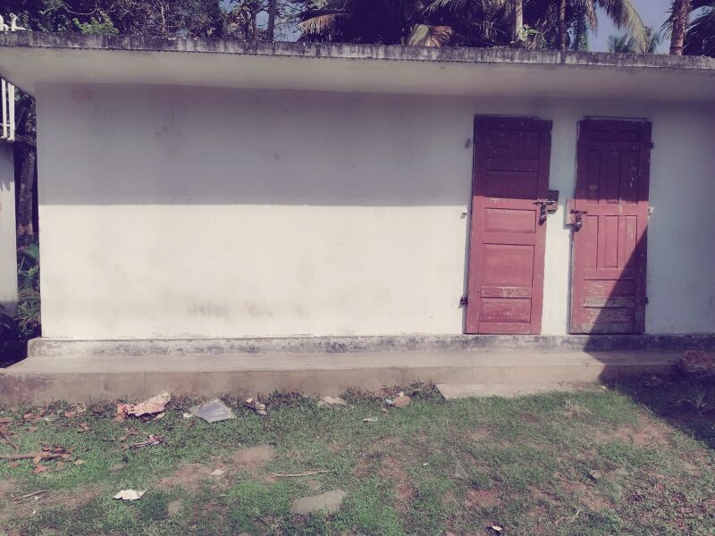 പ്രമാണം:35348 picbathroom1.jpg