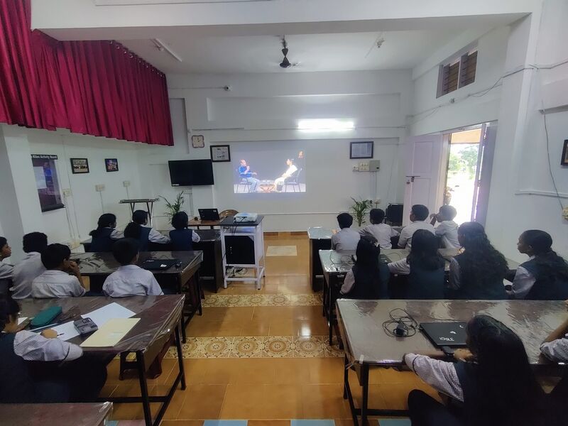 പ്രമാണം:37001-LK-Space day-6.jpg