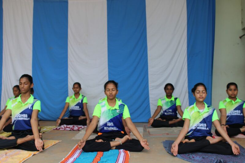 പ്രമാണം:42027 yogaday 23 4.jpg