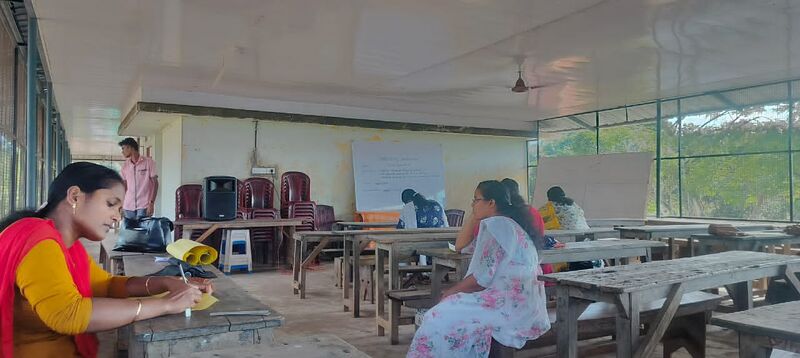 പ്രമാണം:BS TVM 44066 par kal.jpeg