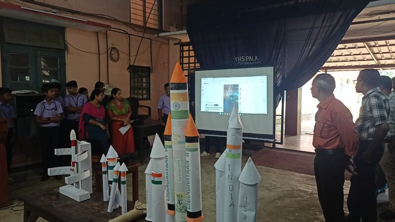 പ്രമാണം:Program img6.jpeg