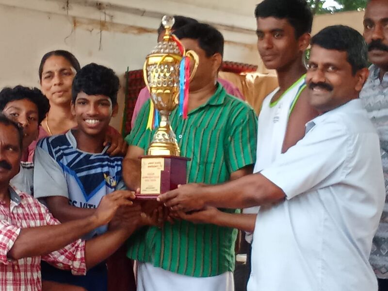 പ്രമാണം:തുടരുന്ന വിജയം..jpg