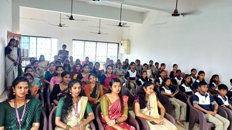 പ്രമാണം:21060 KHS SCHOOL WEBSITE1.jpg