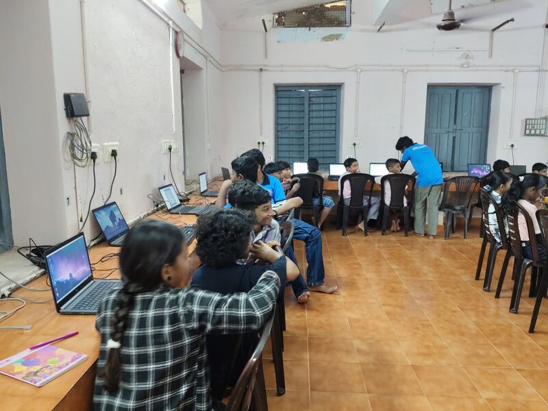 പ്രമാണം:21068 pkd camp lk 3.jpg