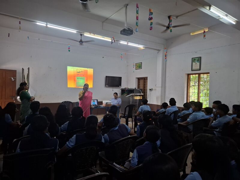 പ്രമാണം:23028 lk magazine 2.jpg