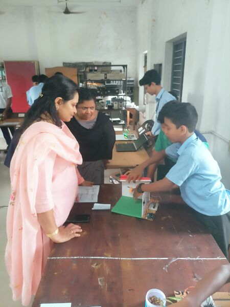 പ്രമാണം:25501 fest.jpg