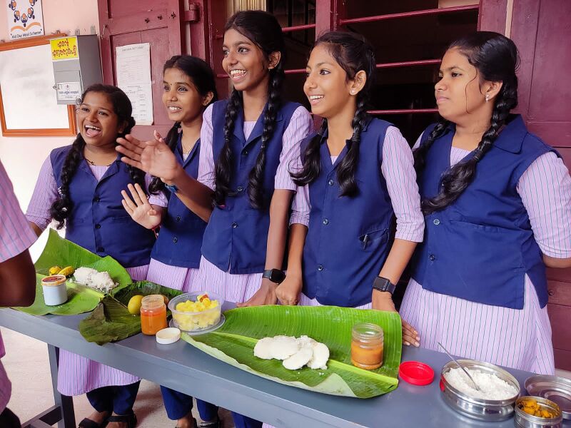 പ്രമാണം:26043-food festival.jpeg