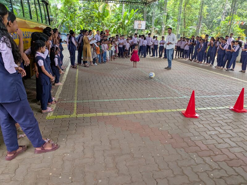 പ്രമാണം:28031-EKM-GOAL2026-Best kick-1.jpg