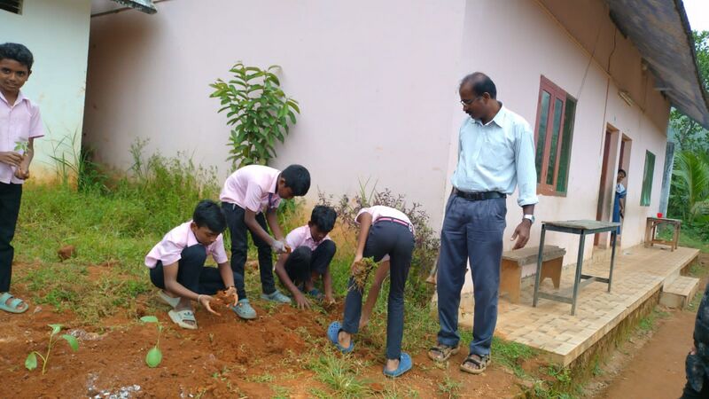 പ്രമാണം:30081 Eco club.jpg