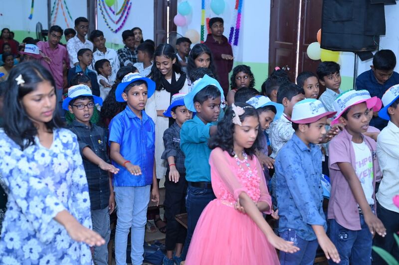 പ്രമാണം:44042-3.jpg