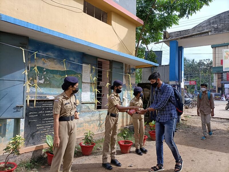 പ്രമാണം:BIS KLM 41098 1.jpg