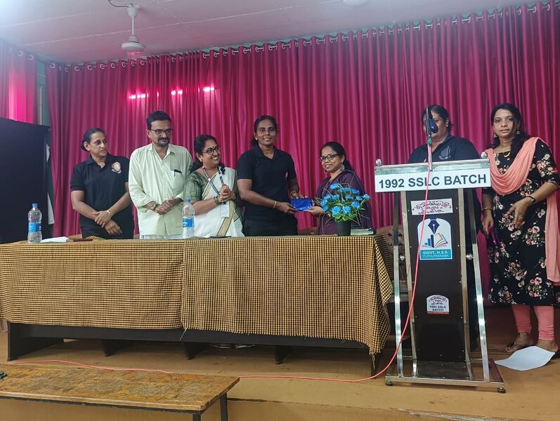 പ്രമാണം:Self defence6.jpg