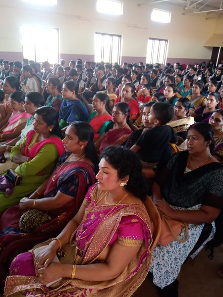 പ്രമാണം:XTH CLASS PTA6.jpg