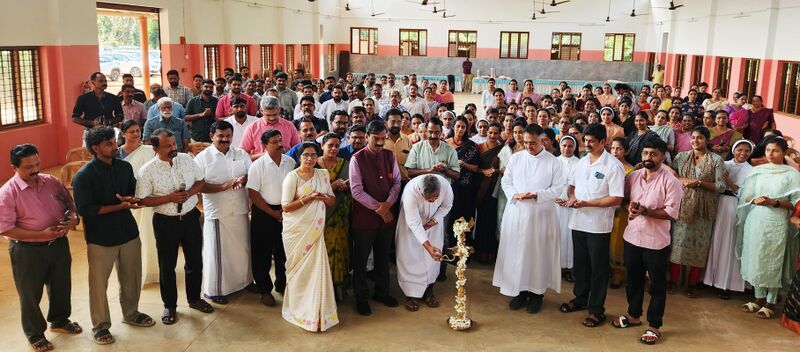 പ്രമാണം:12022 teachersguild.jpg